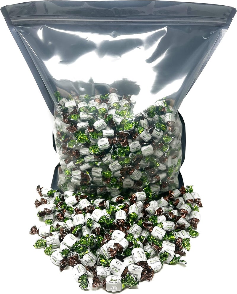 Assortit Holiday Special Chocolate Filled Mints - 10 lbs - Image 4